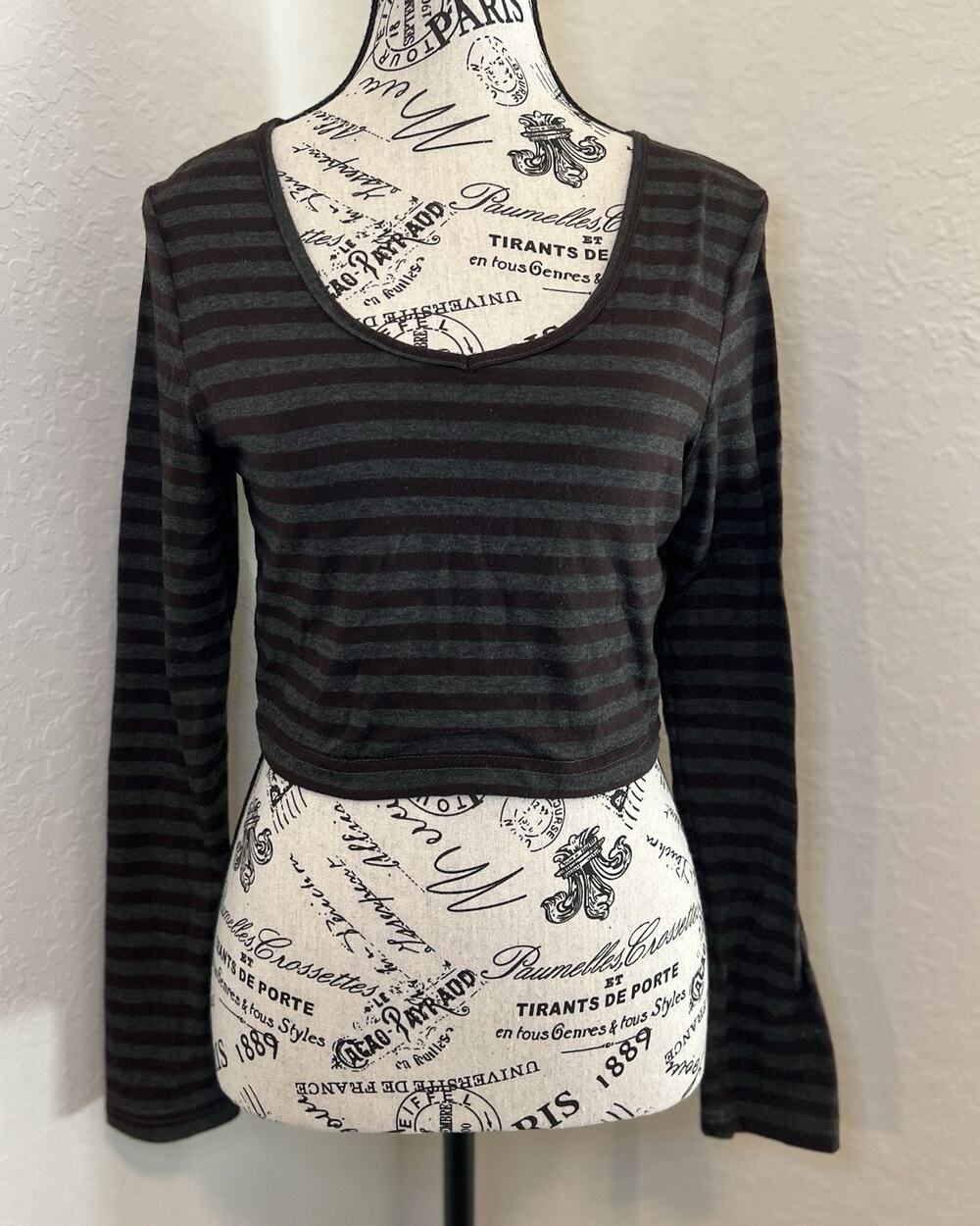Romwe Women’s Striped Crop Top Size Medium Long Sleeve Blouse Y2K 90s Cropped